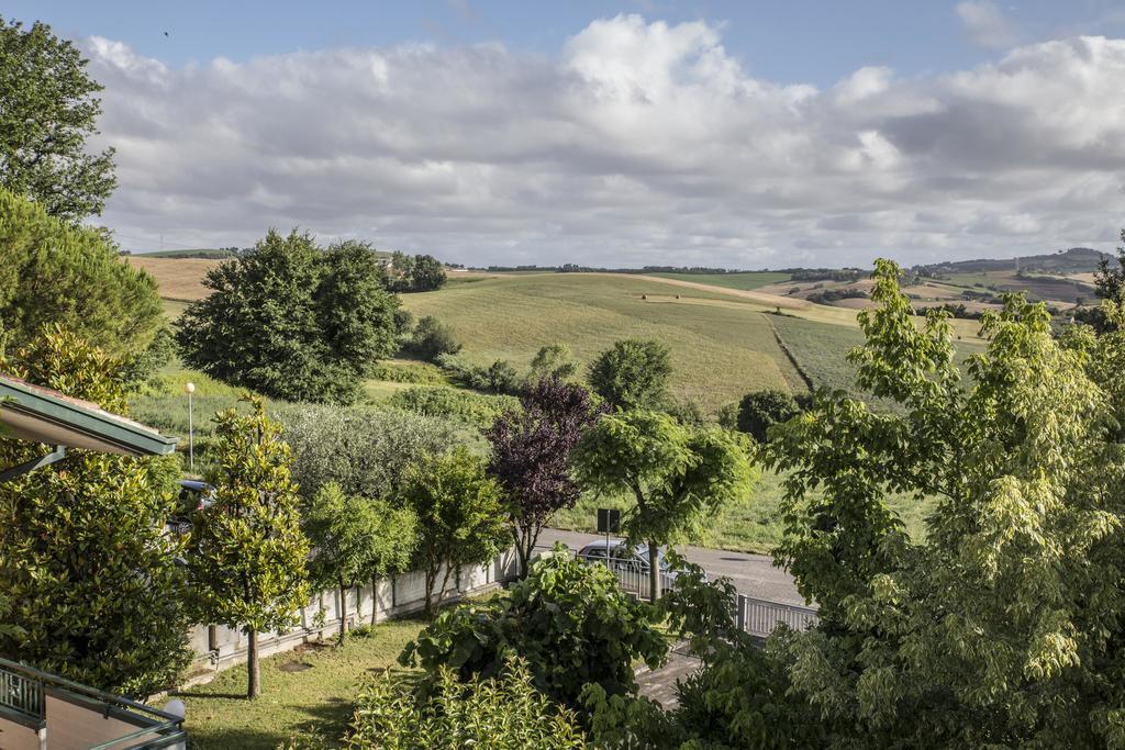 Bed and Breakfast Bianco Nuvola Montecchio  Zewnętrze zdjęcie